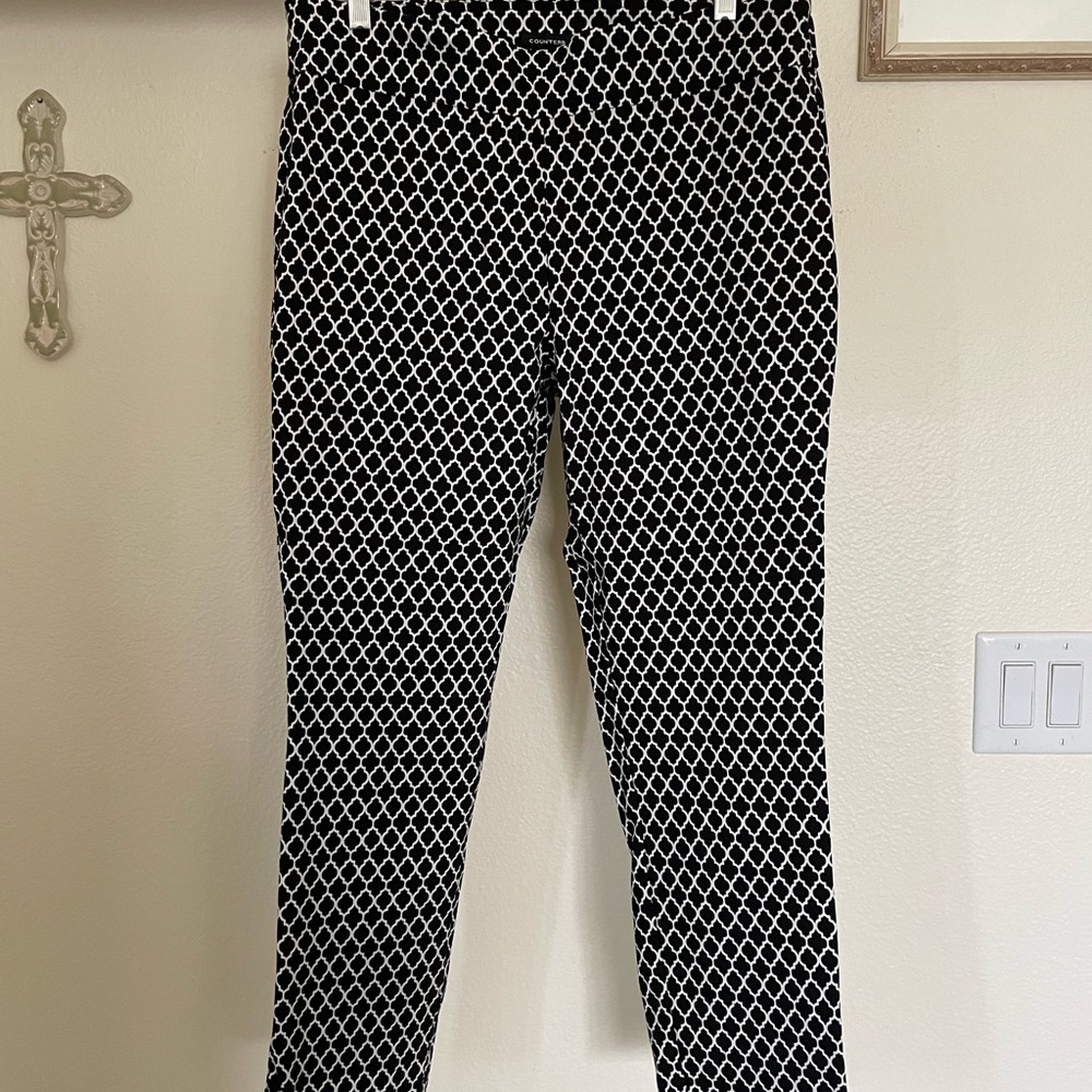 Stretchy, patterned pants